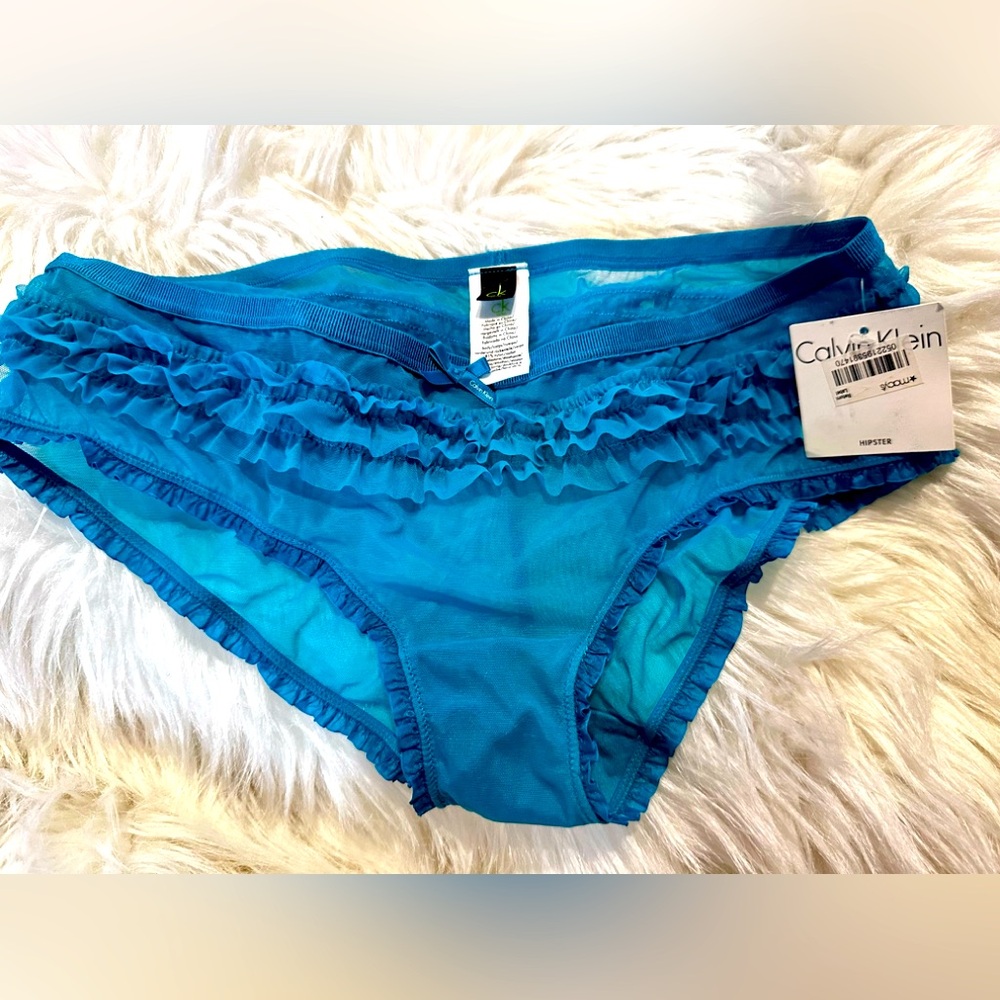 NWT Calvin‎ Klein Blue Ruffled Panties Size L